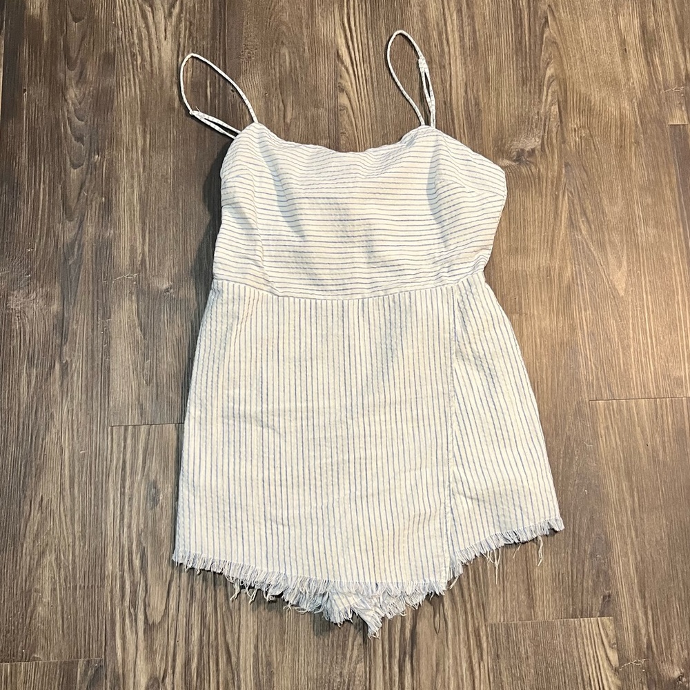 Boutique Size L White/Blue Striped Romper